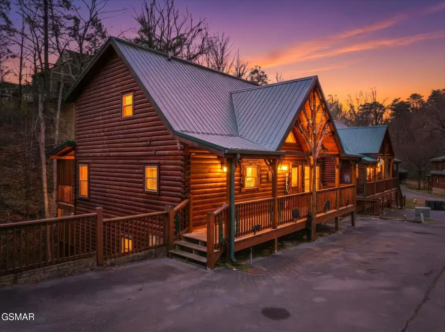 551 Blackberry Ridge Way, Pigeon Forge, TN 37863 - Image #3