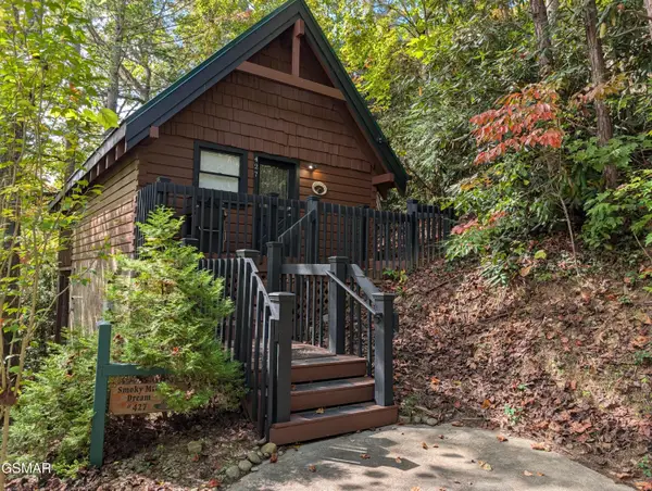 427 Montview Way, Gatlinburg, TN 37738