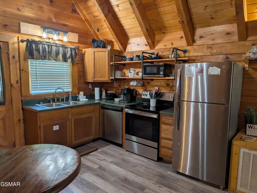 427 Montview Way, Gatlinburg, TN 37738 - Image #3