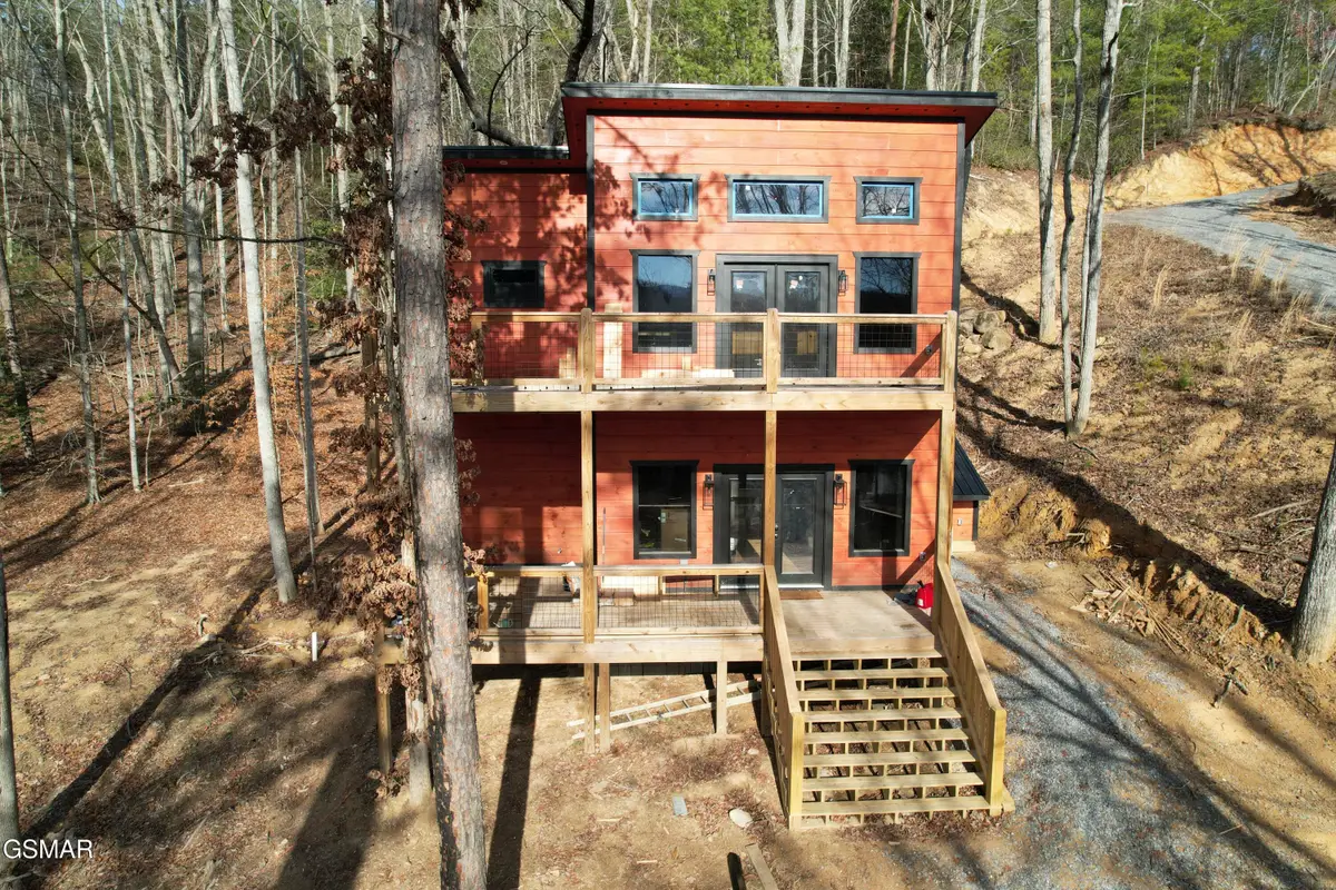 2672 Sulpher Springs Road, Sevierville, TN 37862 - Image #1