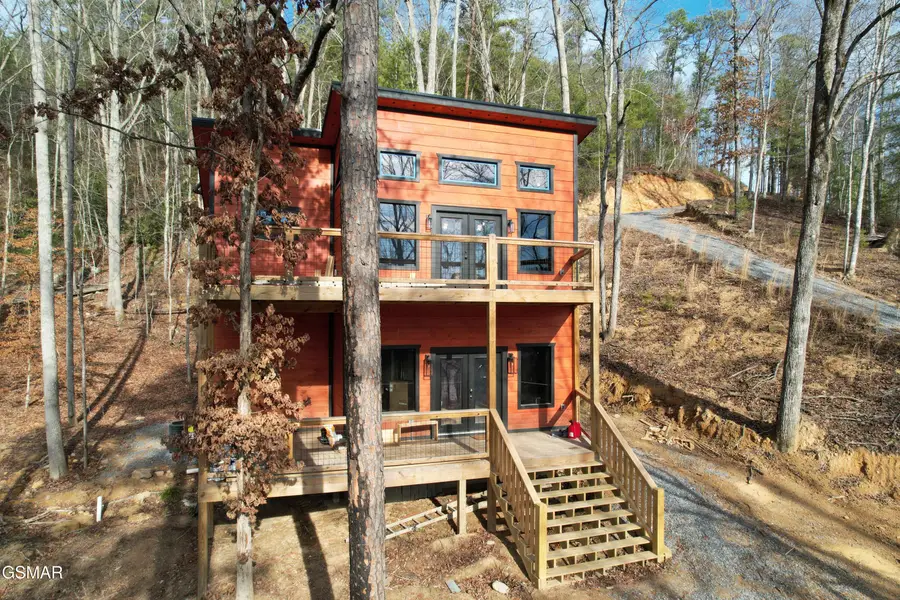 2672 Sulpher Springs Road, Sevierville, TN 37862 - Image #3