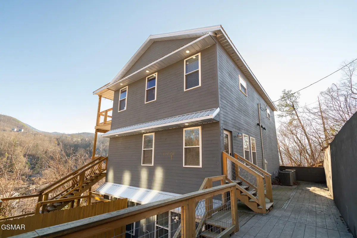139 Water Tower Road, Gatlinburg, TN 37738 - Image #1