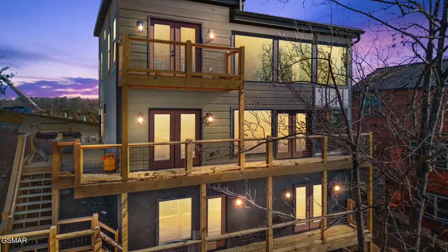 1568 Rainbow Ridge Way, Sevierville, TN 37862 - Image #2