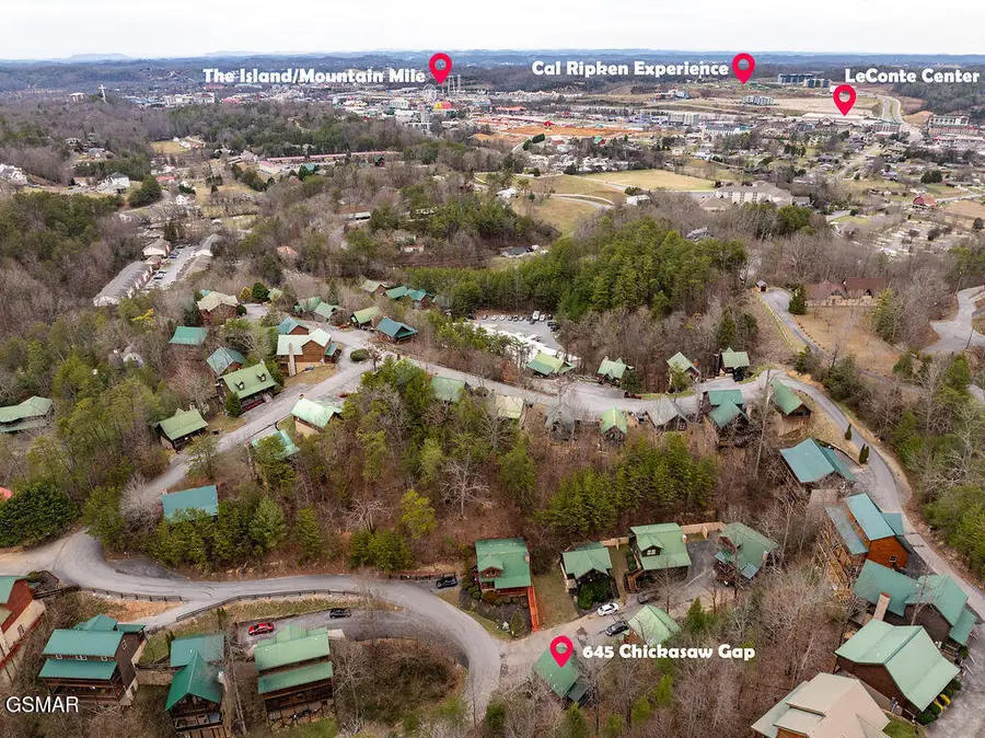 645 Chickasaw Gap Way, Pigeon Forge, TN 37863 - Image #2