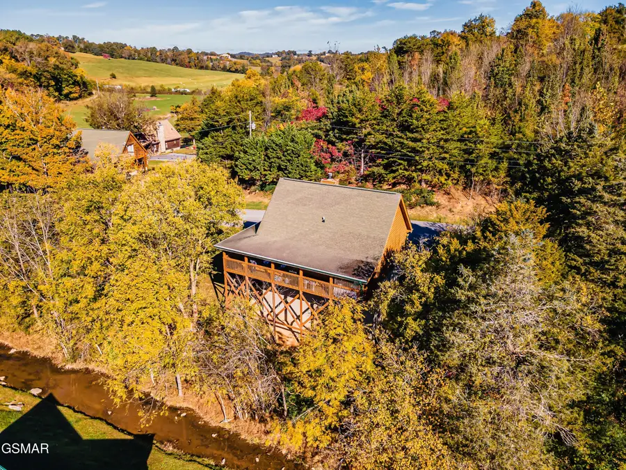 1915 Leatherwood Lane, Sevierville, TN 37862 - Image #2