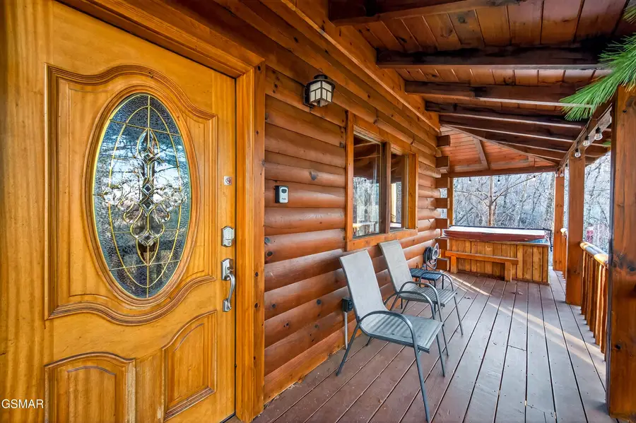 2332 Raymond Hollow Road, Sevierville, TN 37876 - Image #3