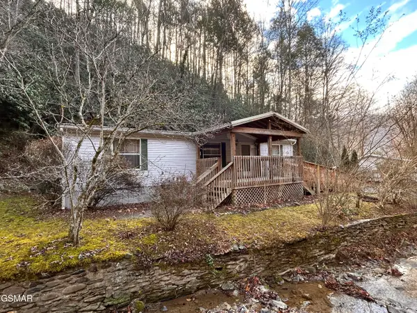 306 Cartertown Road, Gatlinburg, TN 37738