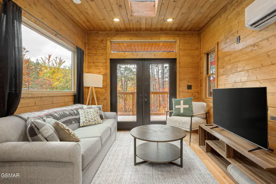 4167 Chamberlain Lane, Sevierville, TN 37862 - Image #3