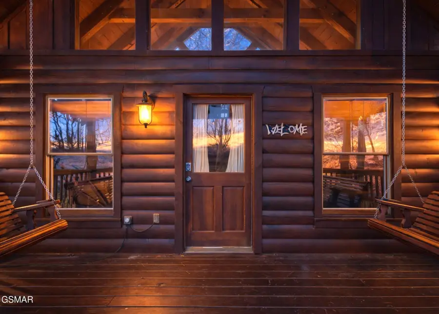 952 Iron Mountain Road, Pigeon Forge, TN 37863 - Image #2