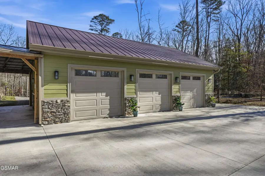 960 Deerwood Drive, Dandridge, TN 37725 - Image #3