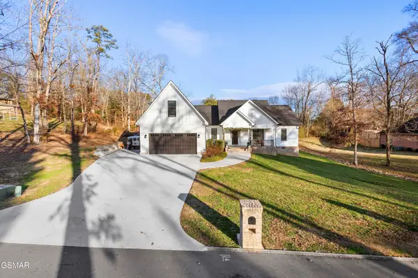 1235 Foxwood Drive, Sevierville, TN 37862