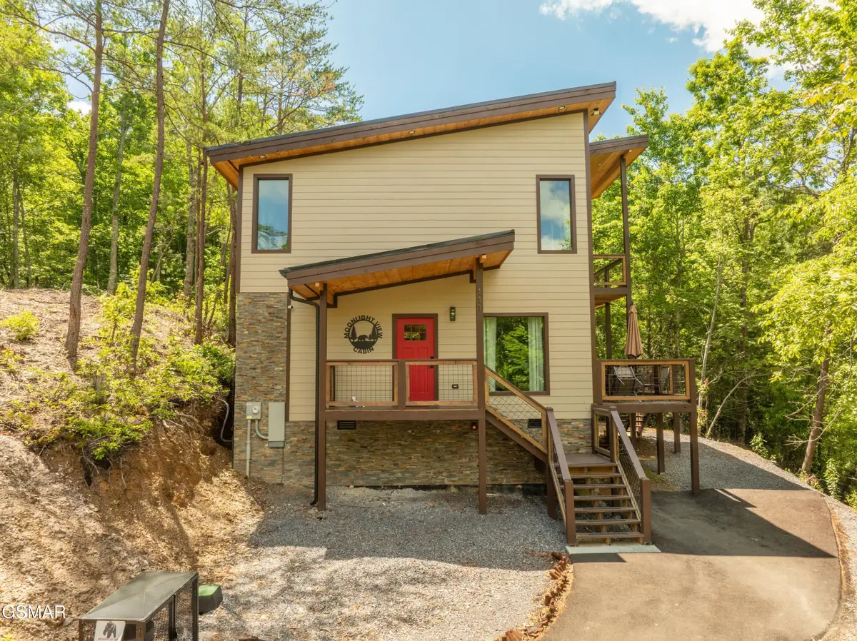 111 Little Round Top Lane, Townsend, TN 37882 - Image #1