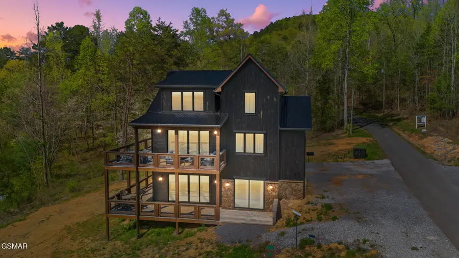 2669 Sulpher Springs Way, Sevierville, TN 37862 - Image #2