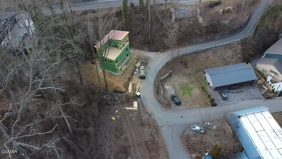 322 Circle Drive, Gatlinburg, TN 37738 - Image #2