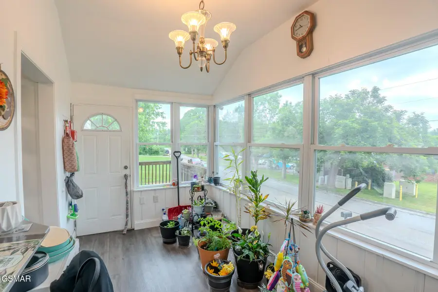 835 E Lincoln Road, Alcoa, TN 37701 - Image #2