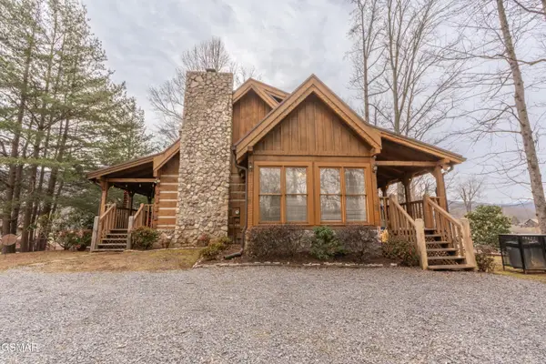 3380 Robeson Road, Sevierville, TN 37862