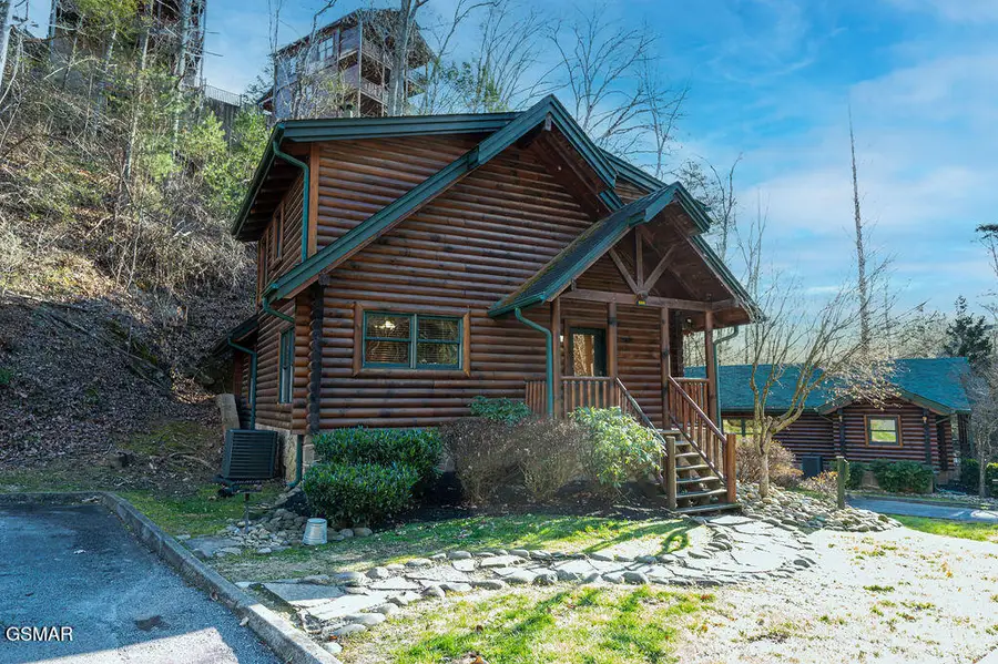 644 Gatlinburg Falls Way, Gatlinburg, TN 37738 - Image #2