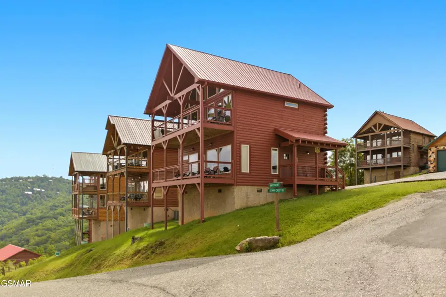 2042 Starr Crest Drive, Sevierville, TN 37876 - Image #2