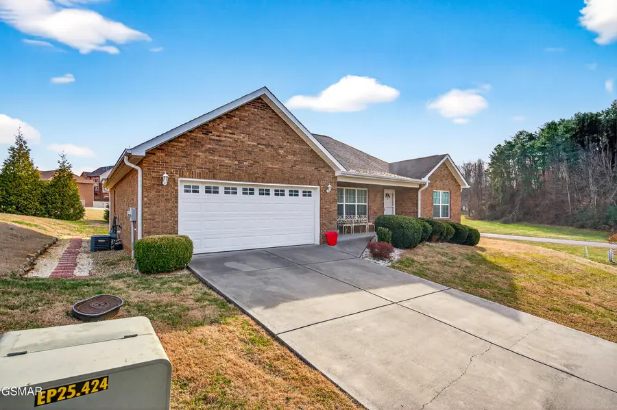 1906 Canyon Road, Sevierville, TN 37862 - Image #2