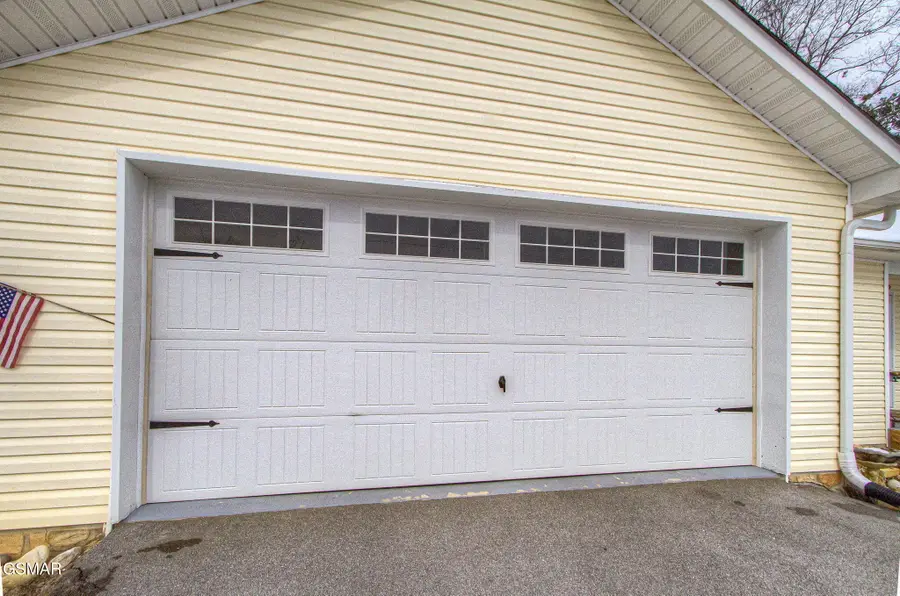 1024 Rosella Drive, White Pine, TN 37890 - Image #3