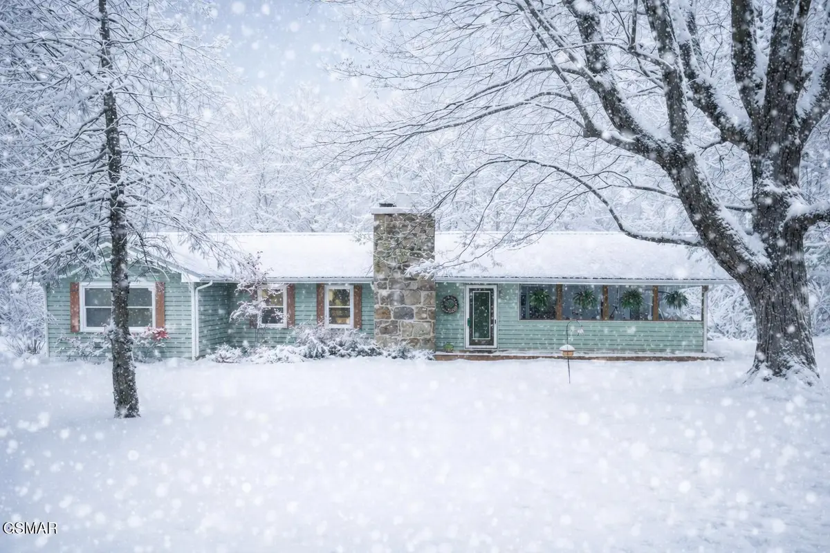 4527 E Scenic Drive, Gatlinburg, TN 37738 - Image #1