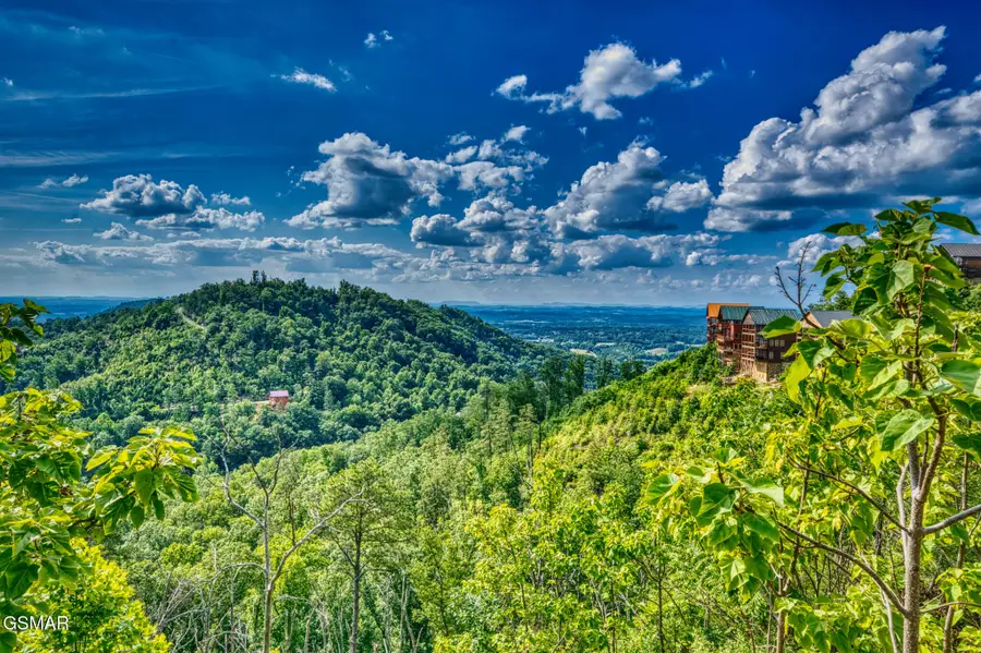 2109 Paradise View Way, Sevierville, TN 37876 - Image #2