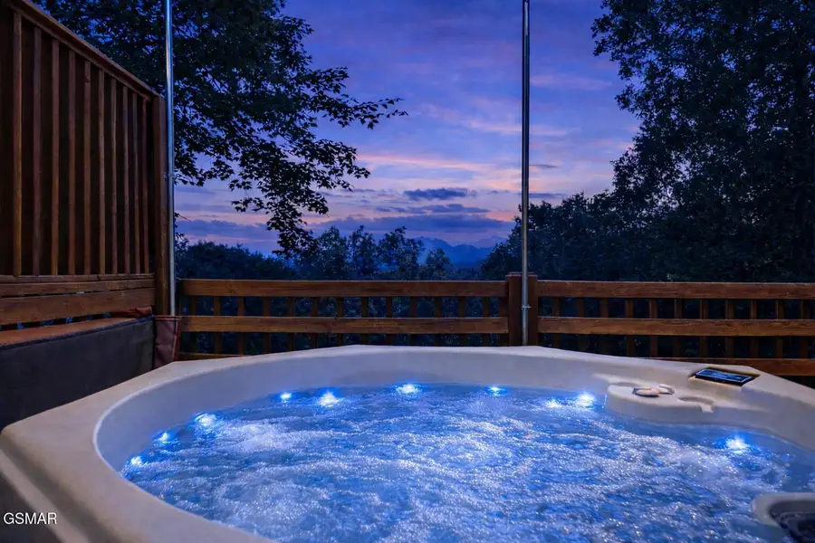 531 Gatlin Drive, Gatlinburg, TN 37738 - Image #3