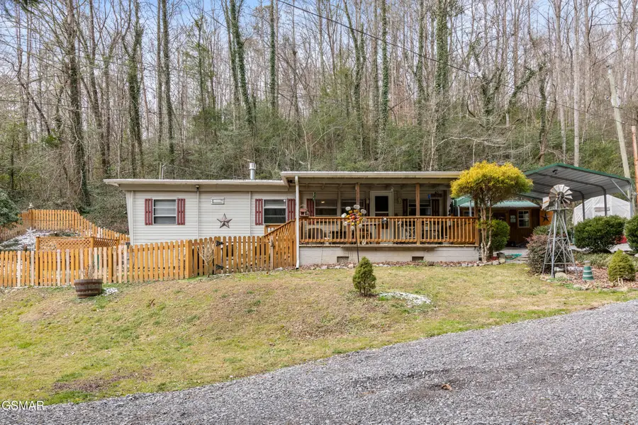 425 Autumn Lane, Gatlinburg, TN 37738 - Image #2