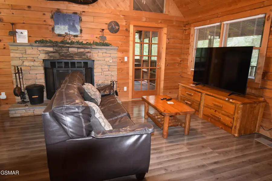 1502 Ridgecrest Drive, Sevierville, TN 37876 - #3