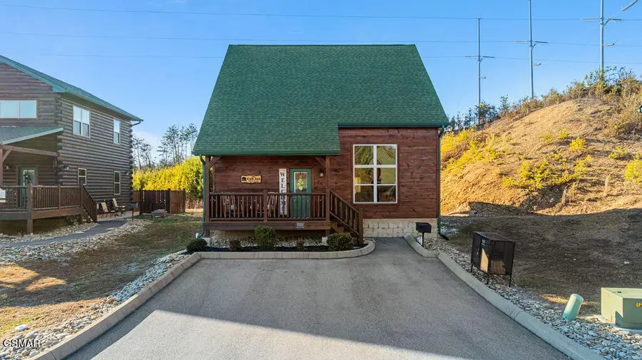 1663 Falls Way, Pigeon Forge, TN 37863 - #2