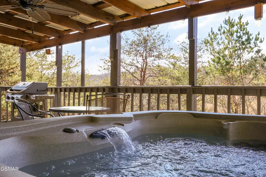 1483 Honey Oaks Way, Sevierville, TN 37876 - #3