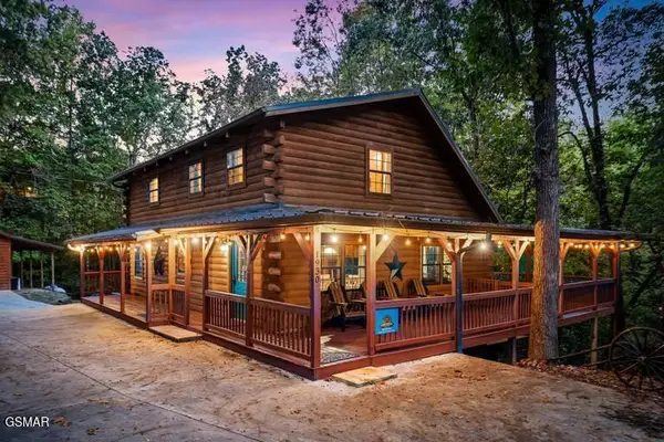 1930 Backhome Lane, Sevierville, TN 37876