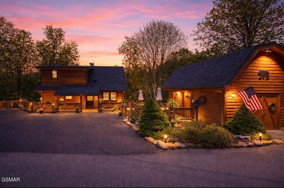 3209 Bear Country Way, Sevierville, TN 37876 - #1