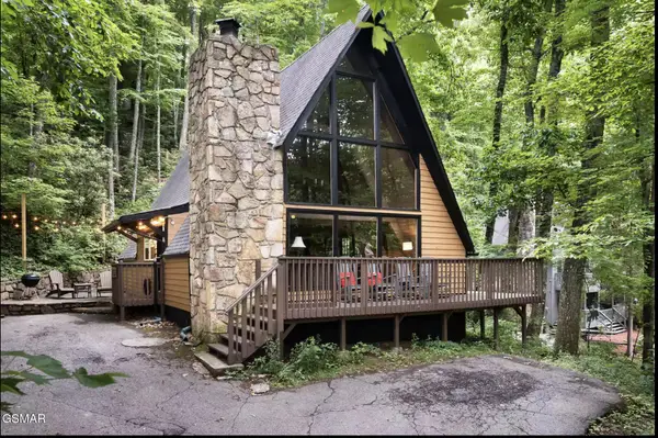 1330 N Baden Drive, Gatlinburg, TN 37738