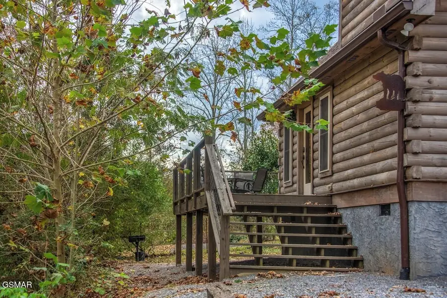 820 Crest View Drive, Gatlinburg, TN 37738 - #3