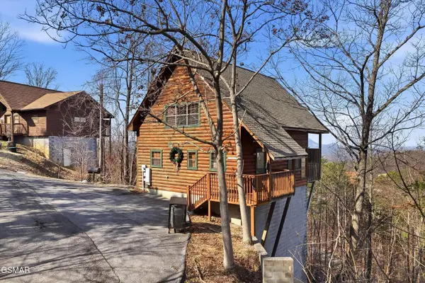 2856 Eagle Crest Way, Sevierville, TN 37876