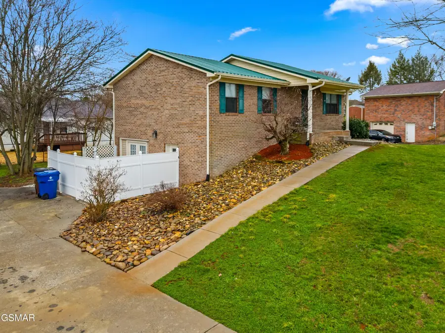 409 Clearbrook Drive, Jefferson City, TN 37760 - #2