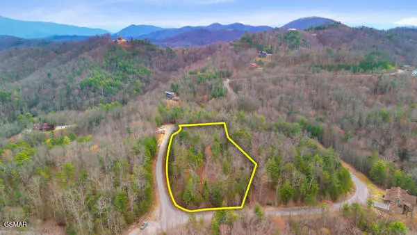 514 Percussion Court, Walland, TN 37886