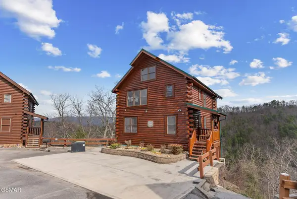 2869 White Oak Ridge Lane, Sevierville, TN 37876