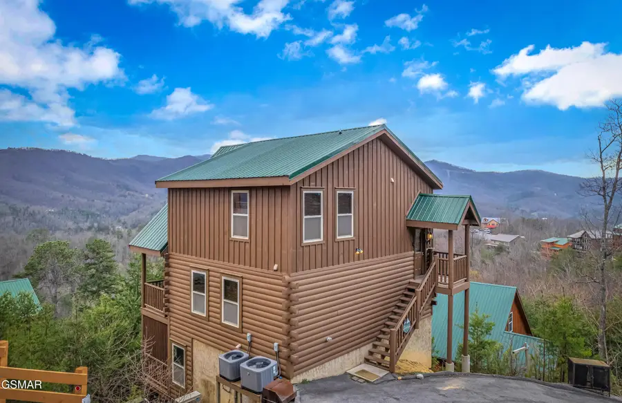 4836 Highland Place Way, Pigeon Forge, TN 37863 - #2