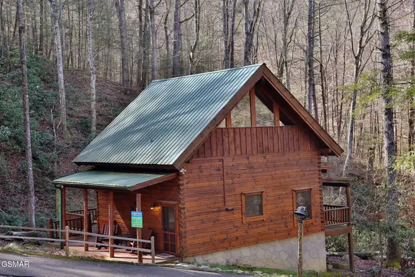 3030 Brothers Way, Sevierville, TN 37876