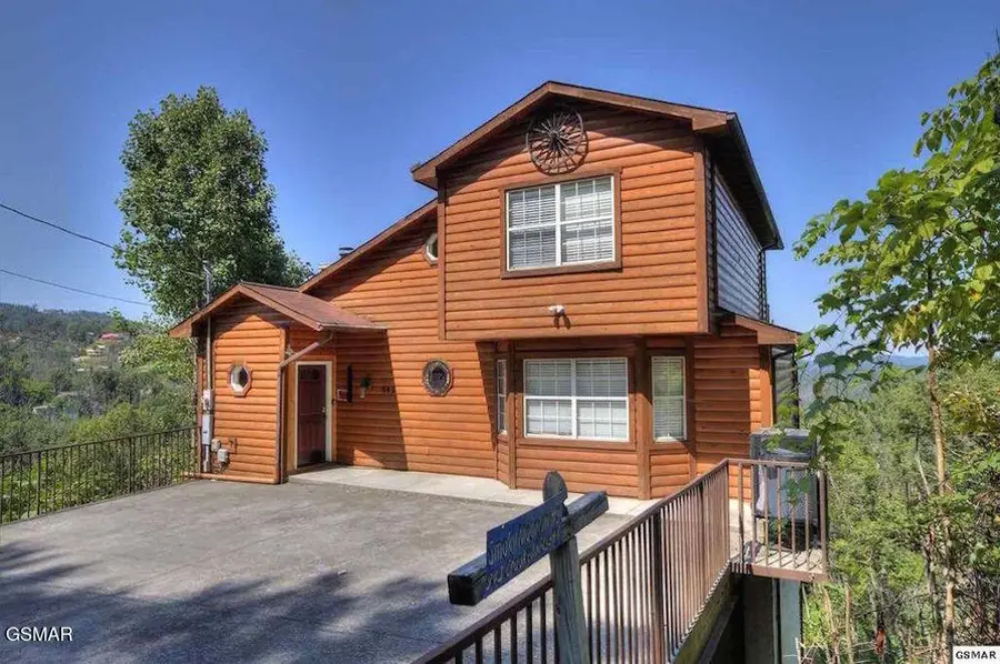 943 Crooked Ridge Road, Gatlinburg, TN 37738 - #3