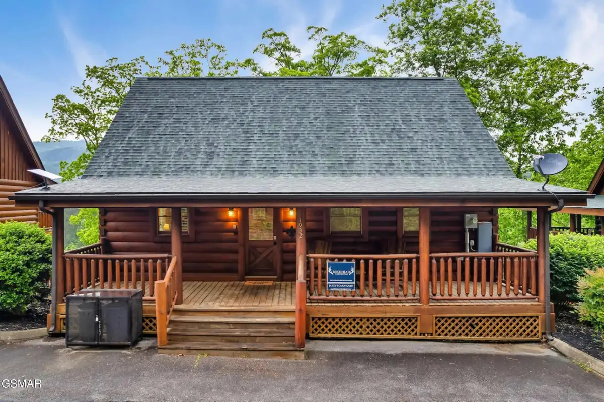 1932 Cougar Crossing Way, Sevierville, TN 37862 - #1