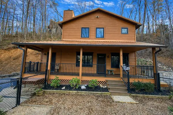 1170 Cole Lane, Gatlinburg, TN 37738