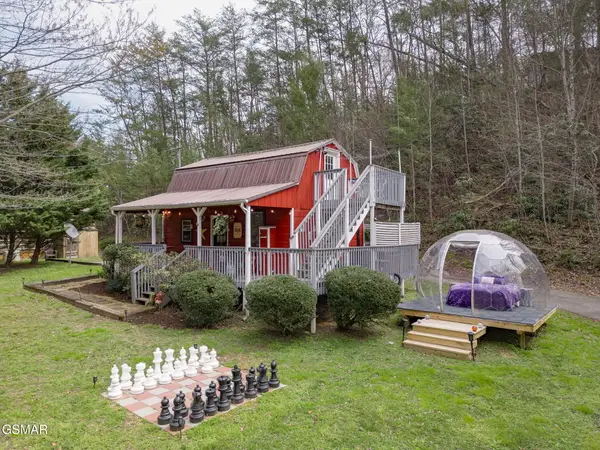 4424 & 4428 Grindstone Ridge Road, Pigeon Forge, TN 37863