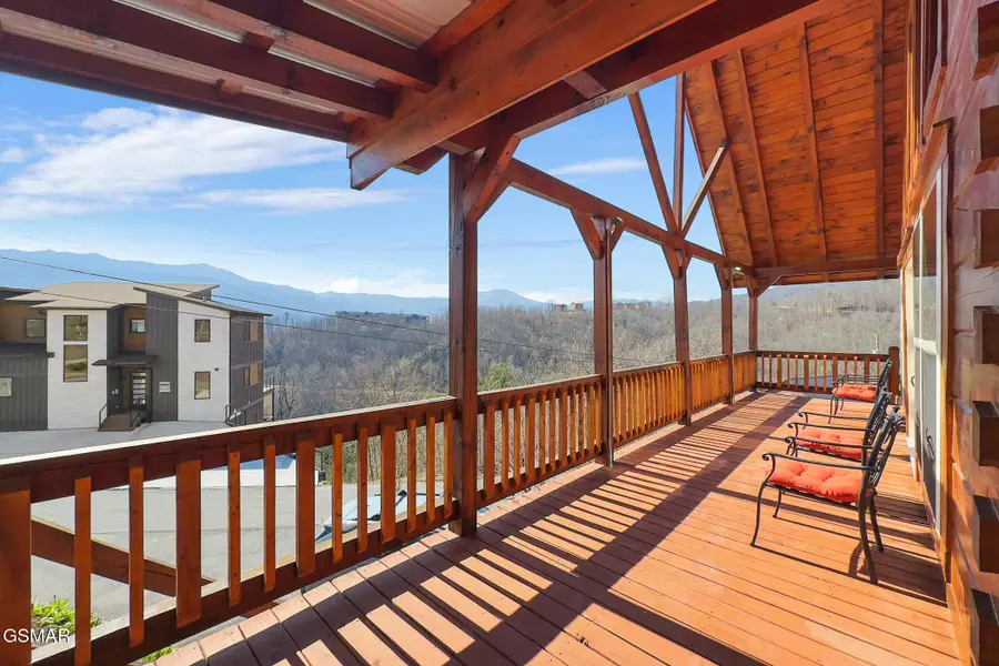 920 W Cedar Lane, Gatlinburg, TN 37738 - #3