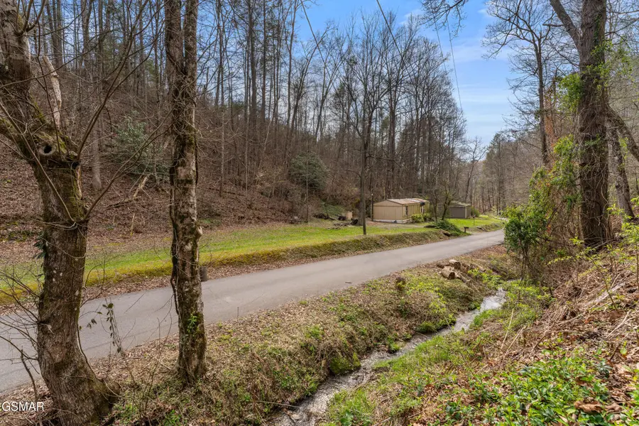 520 Huskey Grove Road, Sevierville, TN 37876 - #2