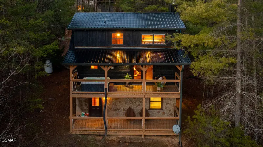 4210 Mountain Rest Way, Sevierville, TN 37876 - #3