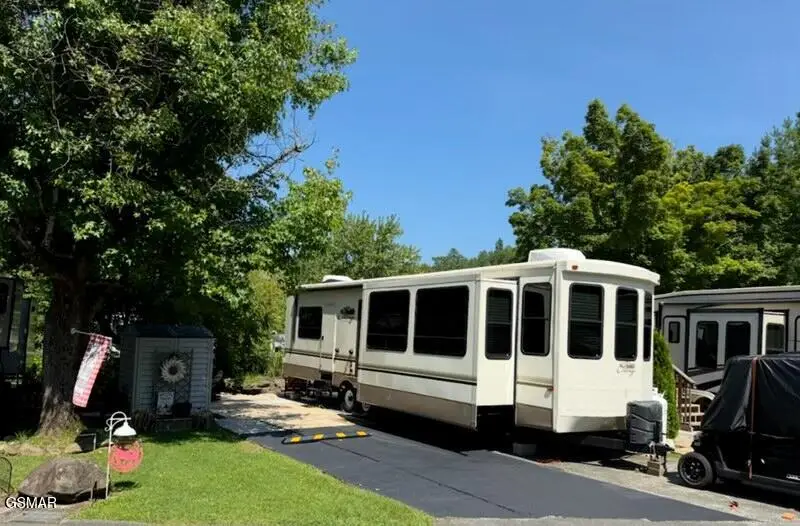 4229 E Parkway #165, Gatlinburg, TN 37738 - #1