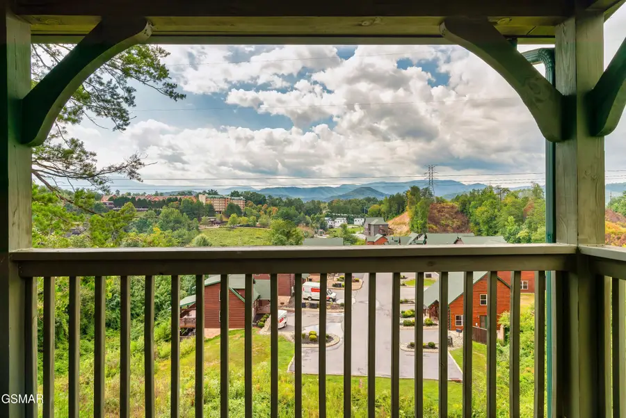 1129 Cove Falls Way, Pigeon Forge, TN 37863 - #2